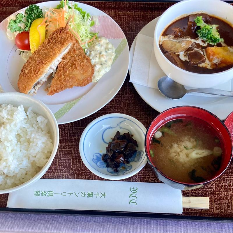 牛ホホ肉のシチューとアジフライ定食(大千葉カントリー倶楽部)