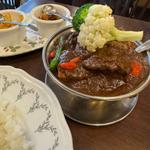 ビーフタンカレー 辛口 季節の野菜入り
