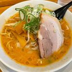 冷たい赤みそ味 野菜ラーメン