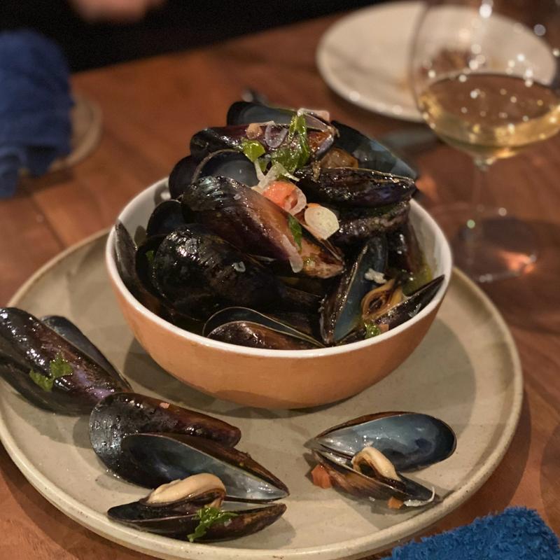 (魚介とワイン PEZ（ペス）)