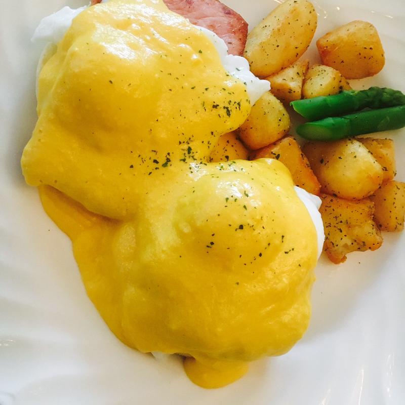 エッグベネディクト(ローズガーデン)