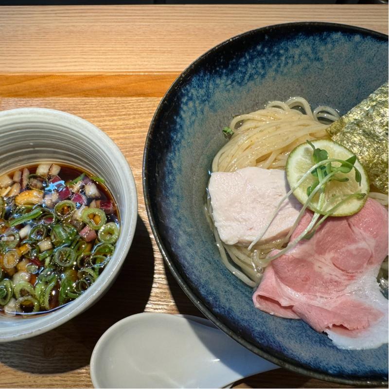 (おダシと銀しゃり 中華そば 二兎)