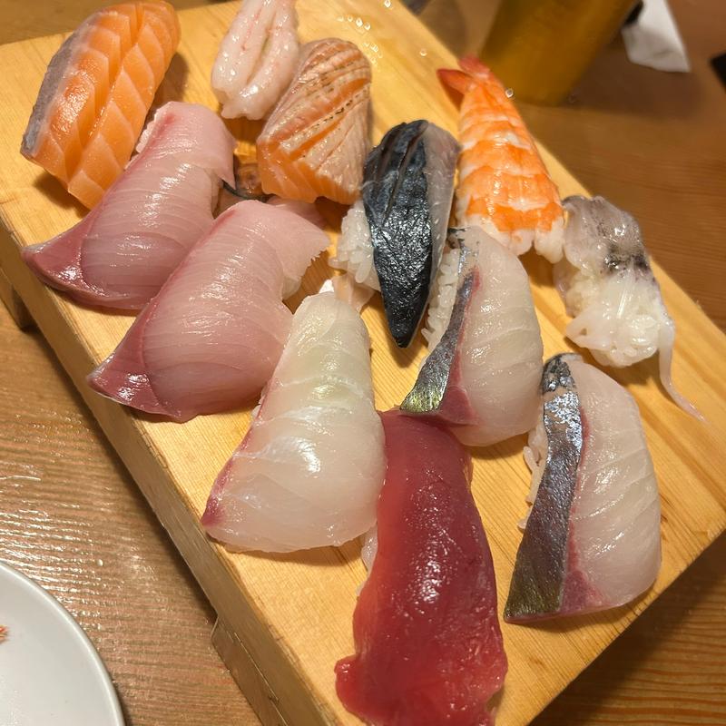 寿司盛り(や台ずし 王寺駅北口町 （やたいずし）)