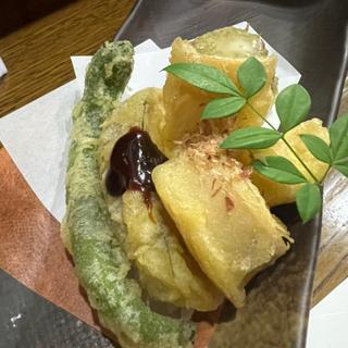 天ぷら盛り合わせ(よもぎ)