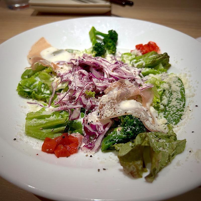 苺と生ハムのサラダ 柑橘ドレッシング(全席個室ウメ子の家 仙台駅前店)