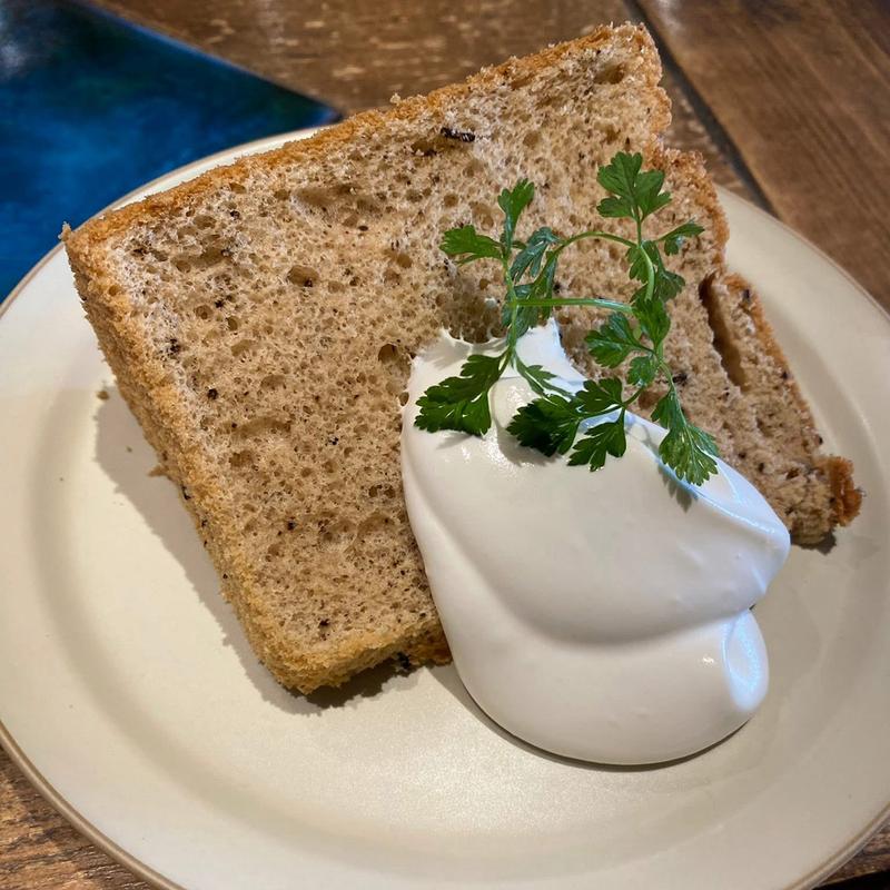 シフォンケーキ(cafe&bar totoru)