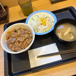 牛めしランチセット並