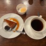 ランチのデザートとコーヒー