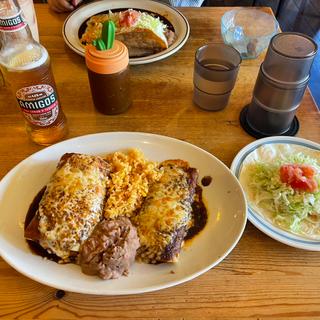 Hセット　タコス・エンチラーダ・ブリトー(テキサス＆メキシカンレストラン マイクス横田店)