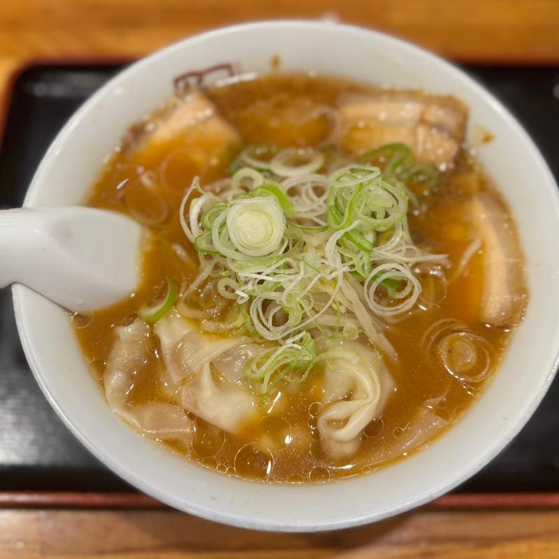 わんたん味噌らーめん(喜多方ラーメン 坂内 歌舞伎町店)