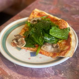 ランチコース　ベーコンとほうれん草のピザ