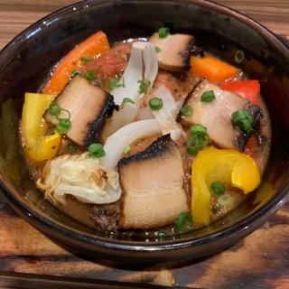 バジル香る豚バラ軟骨と野菜のトマトジンジャー煮込み(食い処BAR TRENTE (トラント))