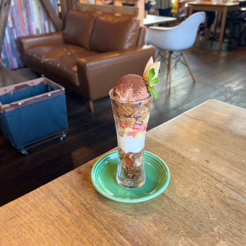 ティラミスパフェ(Prugna+Cafe／プルンニャカフェ)