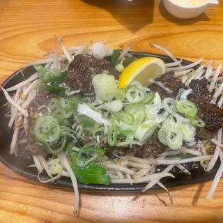 牛はらみ炒め(武州うどんあかね&みどりダイニング)