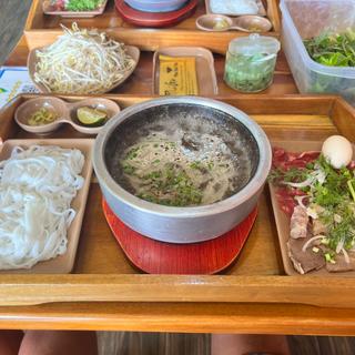 (Phở Bát Đá Phú Gia)