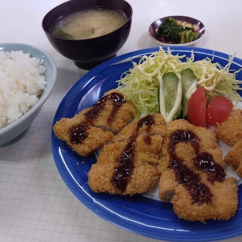 トンカツ定食(大衆食堂かど市)