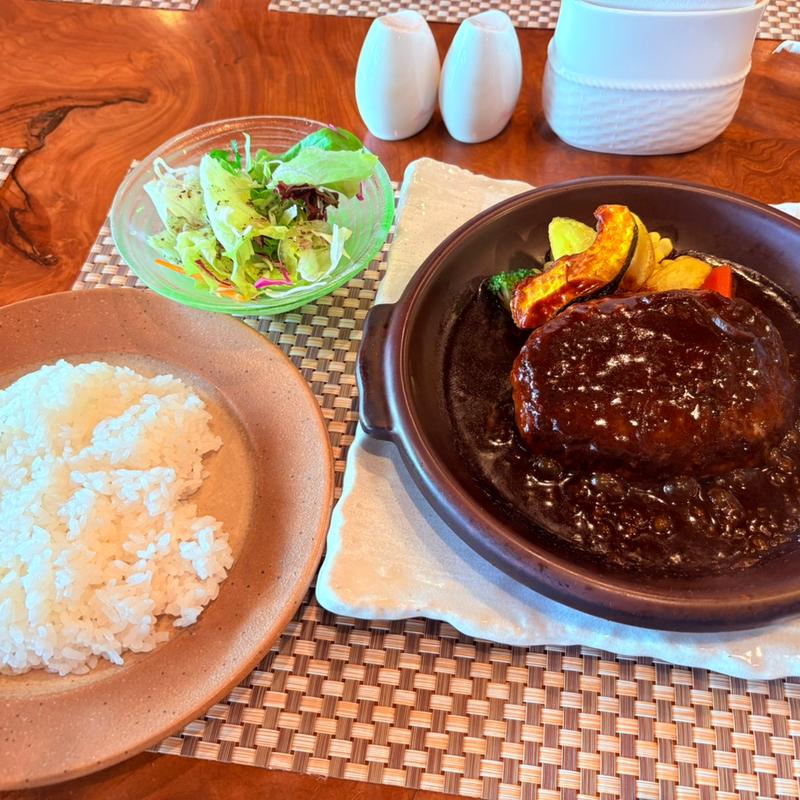 黒毛和牛ハンバーグ(古民家ファンタジア)