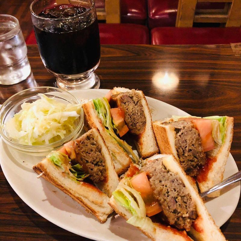 ハンバーグサンド アイスコーヒー(珈琲家)