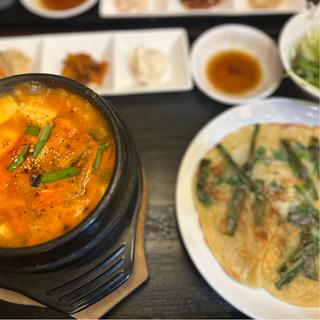 スンドゥブ＆野菜チヂミセット(チェゴヤ 東急百貨店たまプラーザ店)
