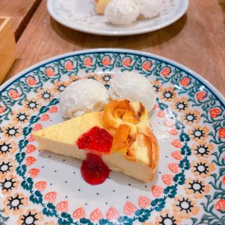 チーズケーキ(LOVE TABLE Agarato farm to table)