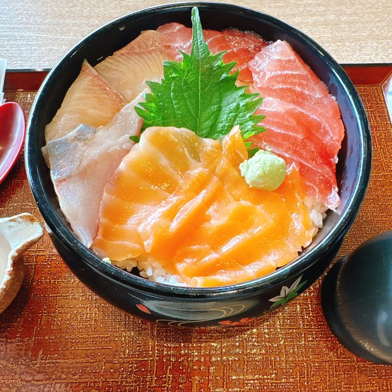 海鮮丼(金沢海鮮丼もり家　竜王店)