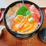 海鮮丼