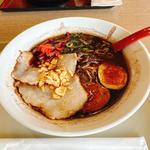 黒マー油ラーメン味玉入