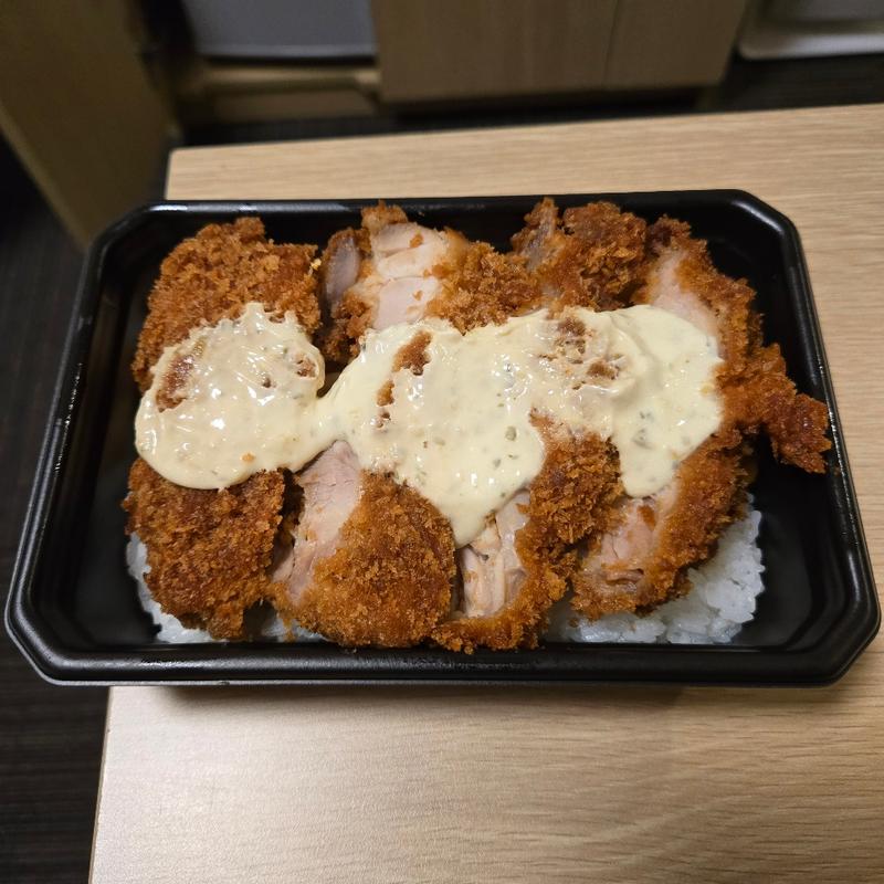 タルタルチキンカツ弁当(ローソン 高岡駅前店)
