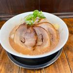 背脂豚骨チャーシュー麺