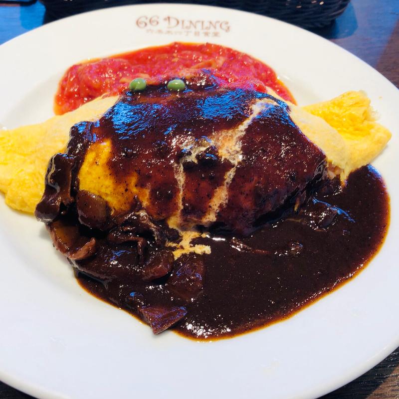 2色ソースオムライス(66DINING 六本木六丁目食堂 池袋東武店)