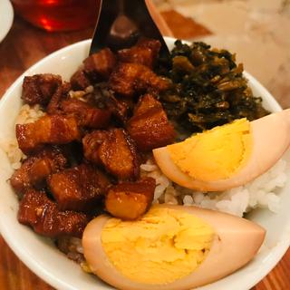 魯肉飯