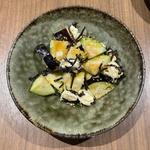 水茄子の塩昆布とチーズ和え