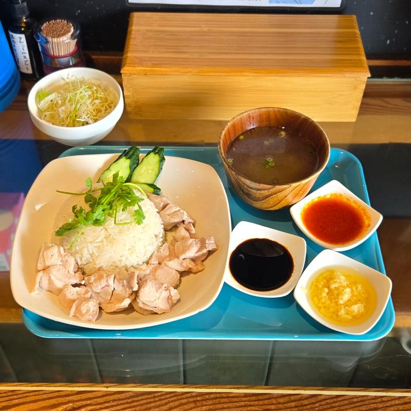 海南鶏飯(堀内チキンライス)