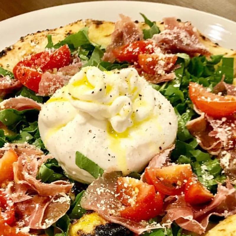 自家製ブラータチーズとセルバチコ(Motive Pizzeria E Caseificio)