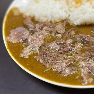  牛すじカレー並盛牛すじトッピング(牛すじカレー 小さなカレー家 大久保店)