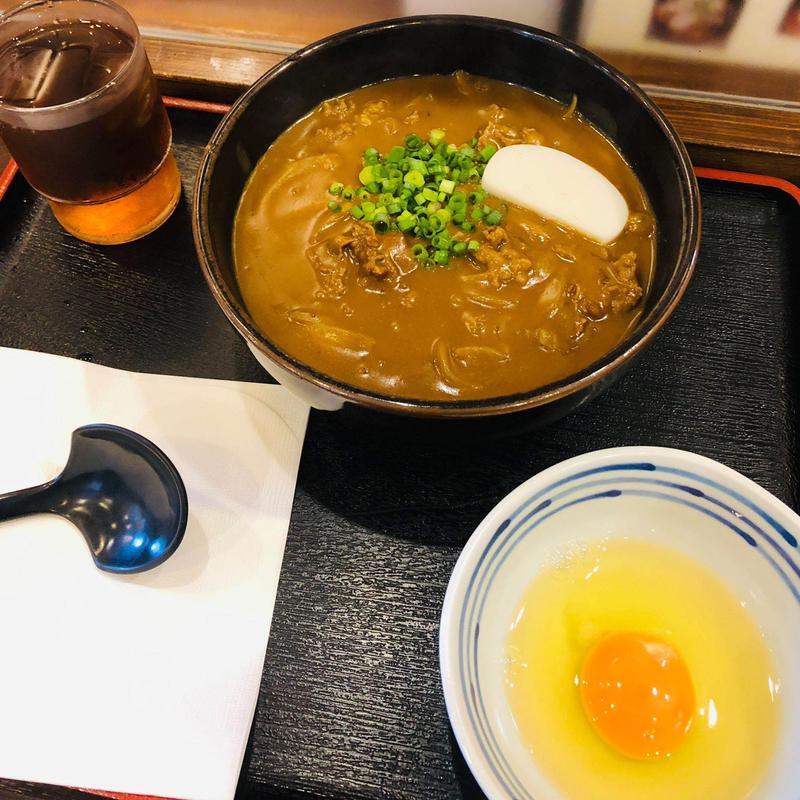 牛カレーうどん 生卵(手打ちうどん　こんぴら茶屋)