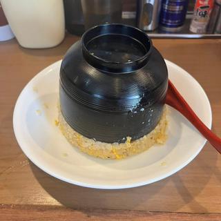 エビのせチャーシュー玉子炒飯 中(ラーメン処 よなかそば)