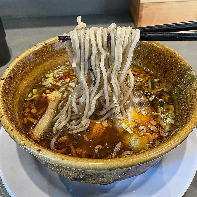 黒ごまのおそば あっさり 1辛(麺房 鶏くらふと)