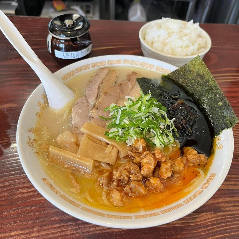 イカイカイカ墨らぁめん(麺屋 ゆゆ多)