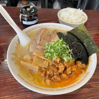 イカイカイカ墨らぁめん(麺屋 ゆゆ多)