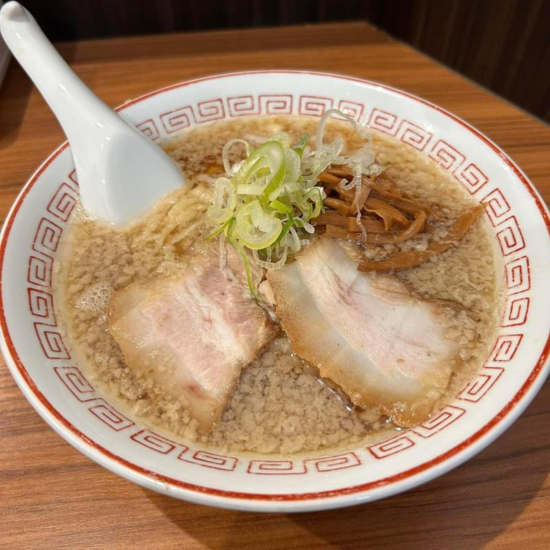 朱(背脂入り)(喜多方食堂 山海)