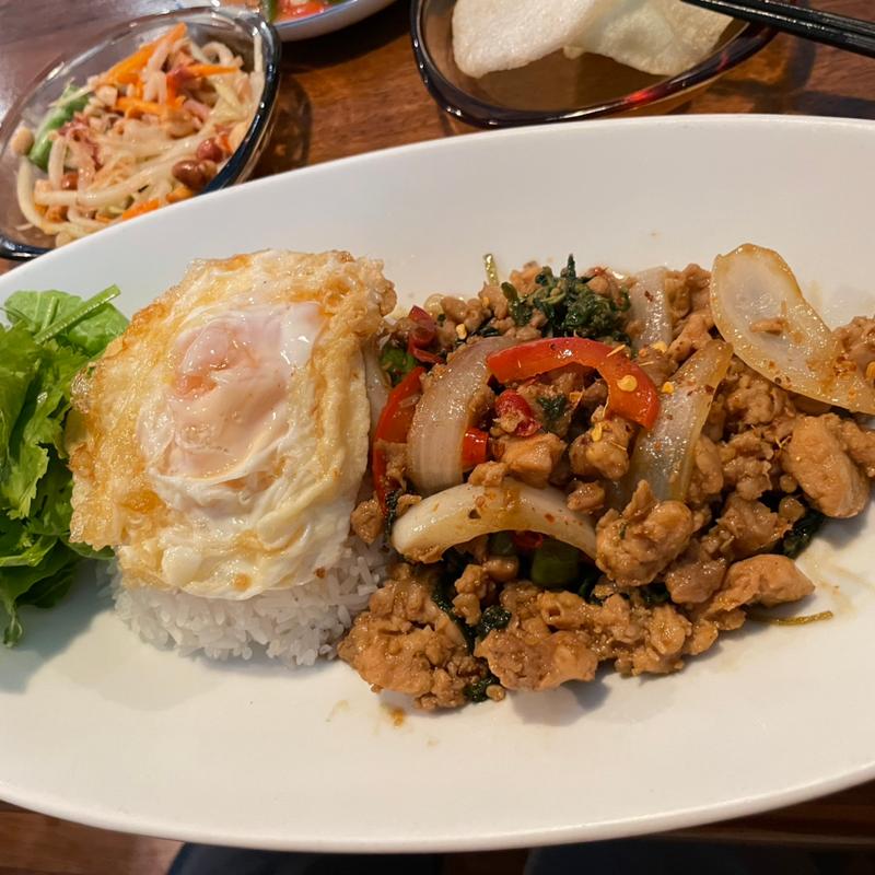 ガパオライス(マオマオ)