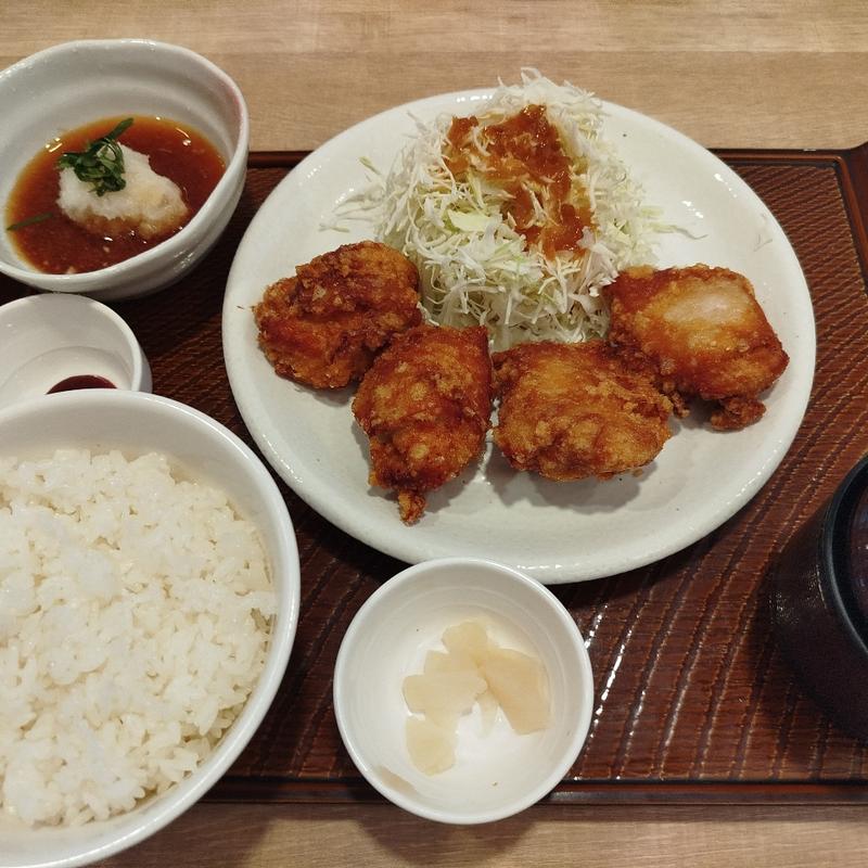 おろし唐揚げ定食(ガスト 新宿ＮＯＷＡビル店)