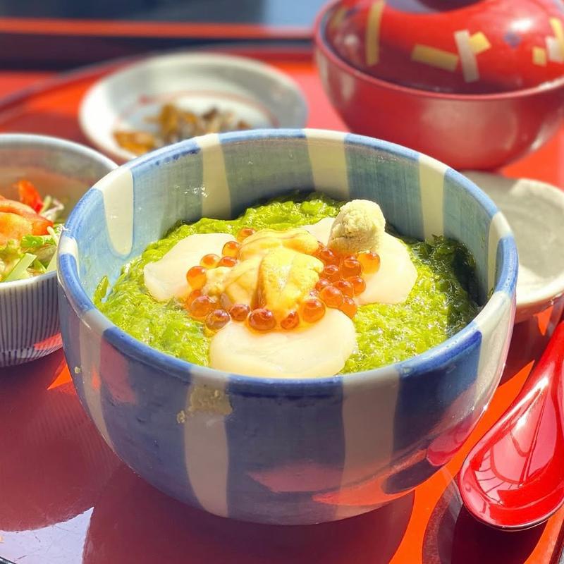 三陸めかぶ丼(さんとり茶屋 （さんとりちゃや）)