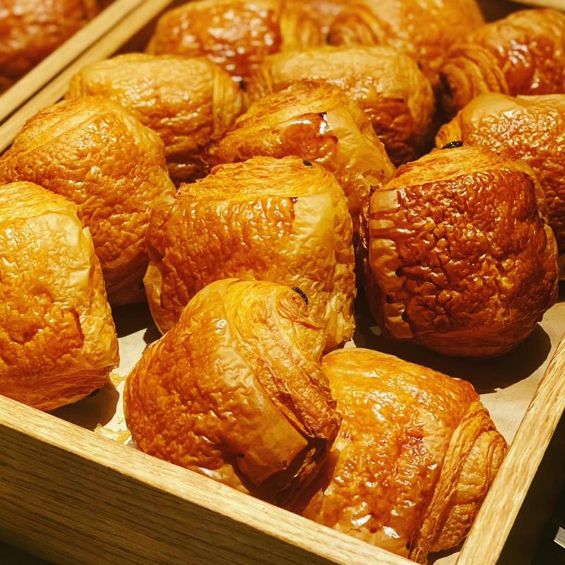 クロワッサン(mills by TruffleBAKERY 長野店《ミルズ バイ トリュフベーカリー》)