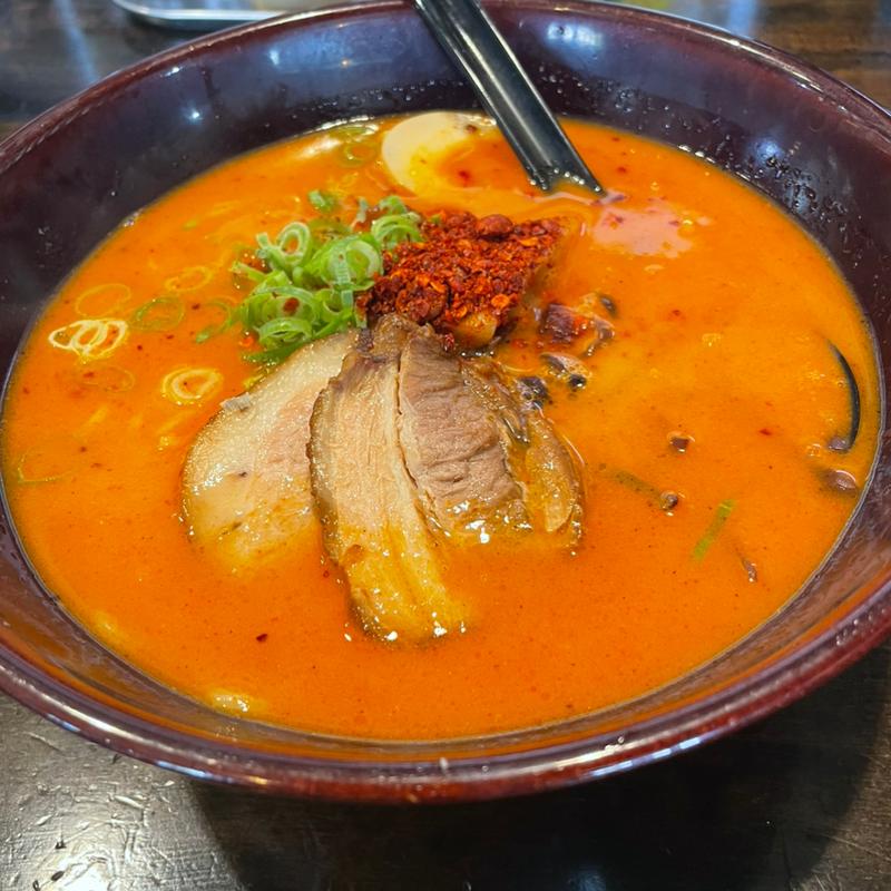 うま辛とんこつ（3辛）(くねくねラーメン 大垣R21店 )