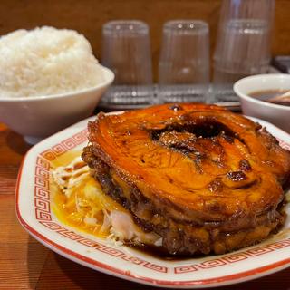 キングチャーシューエッグ定食　大盛り