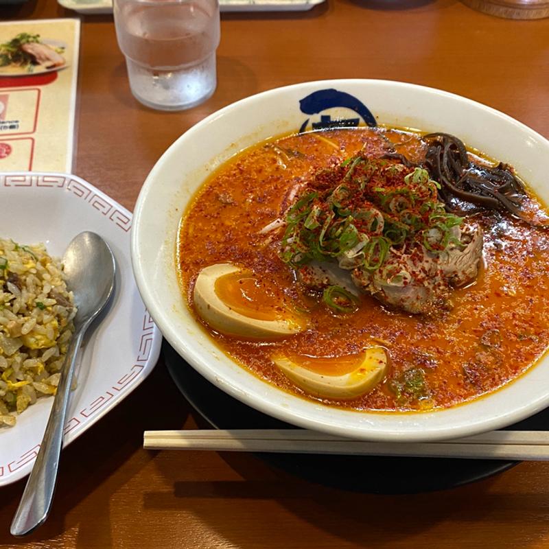 旨辛とんこつ赤塩 煮玉子入り(ラーメンまるセ花山本店)