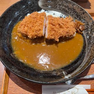 かつカレー(黄金色の豚　上里サービスエリア)