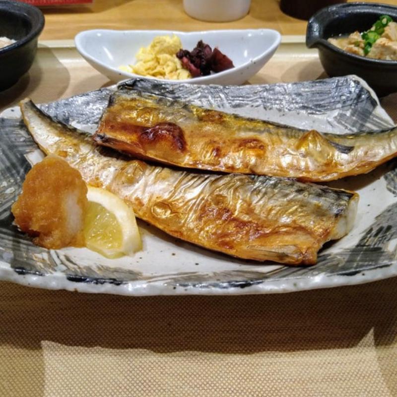 サバの塩焼き定食(ひびか食堂)